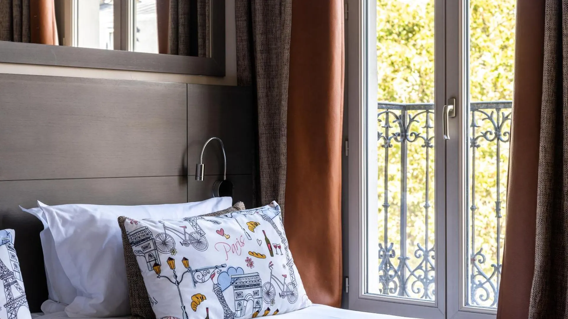 Hotel Minerve Paris