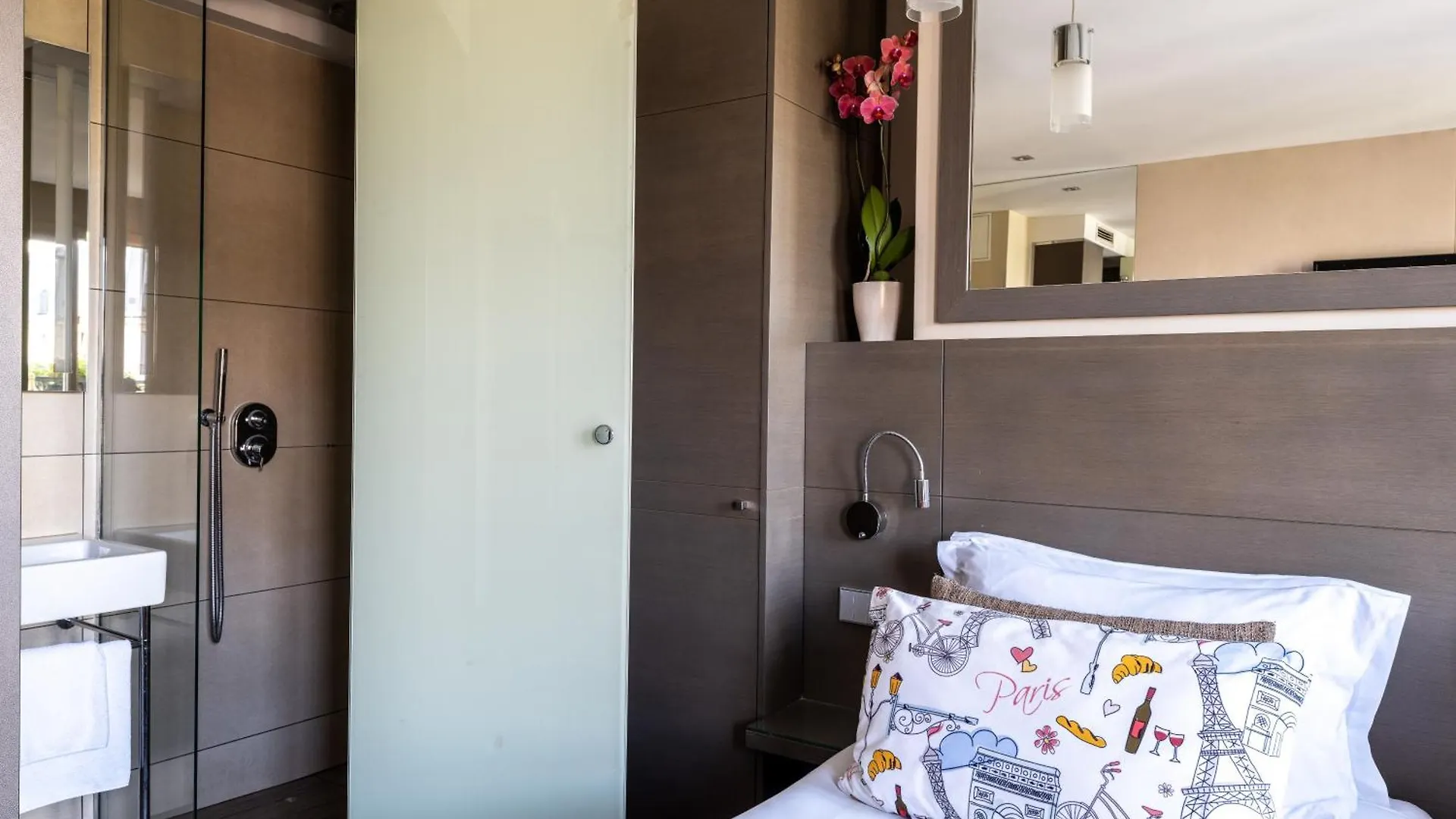 Hotel Minerve Paris 3*,  France