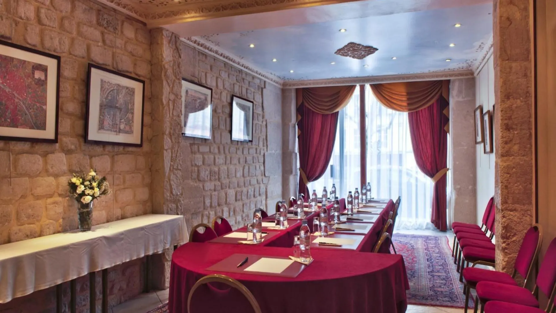 Hotel Minerve Paris